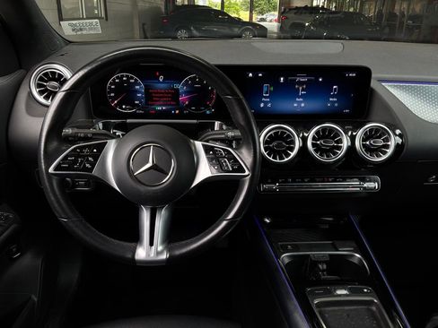 Used 2025 Mercedes-Benz GLA 250 image 15