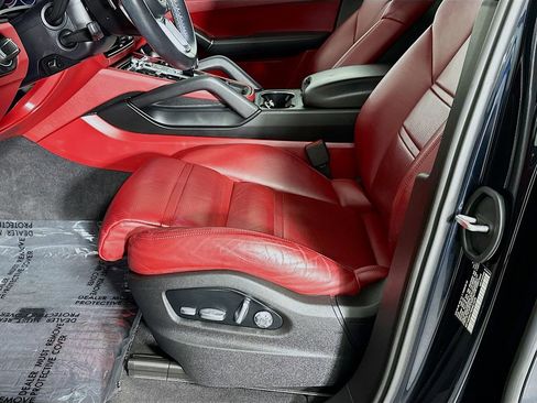 Used 2019 Porsche Cayenne E-Hybrid image 22