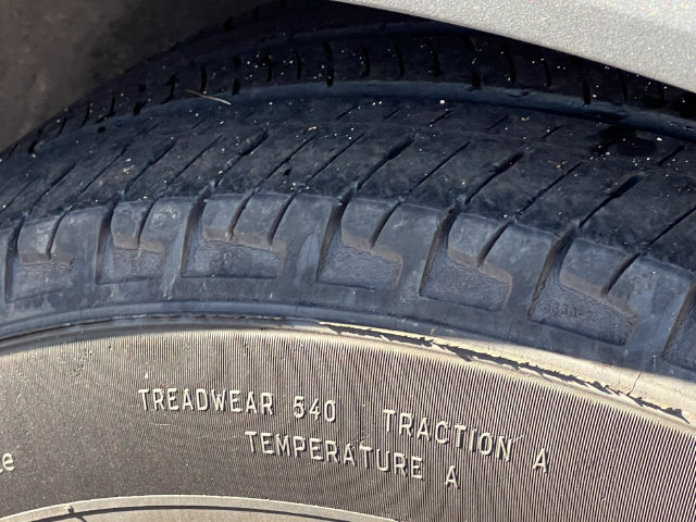 Used 2020 Ford Escape SE FWD image 10