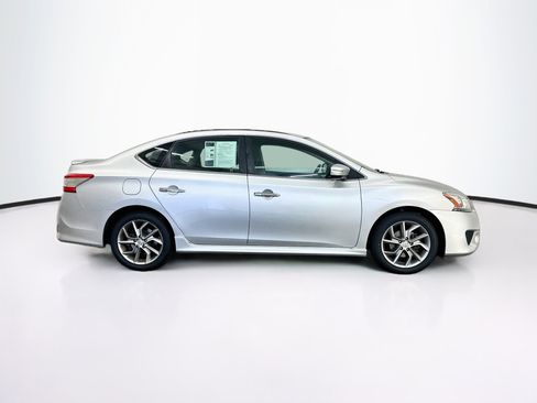 Used 2015 Nissan Sentra SR FWD image 10