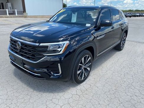 Used 2024 Volkswagen Atlas Cross Sport SEL Premium R-Line AWD/4WD image 2