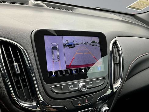 Used 2024 Chevrolet Equinox RS FWD image 15