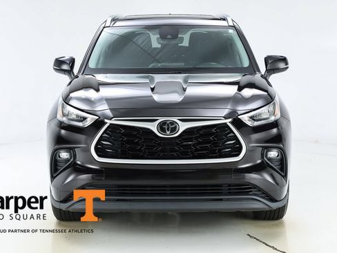 Used 2020 Toyota Highlander XLE AWD/4WD image 56