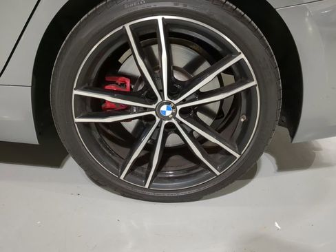 Used 2023 BMW 330i xDrive Sedan w/ M Sport Package image 9