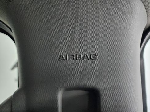 Used 2021 Ford F350 Lariat image 43