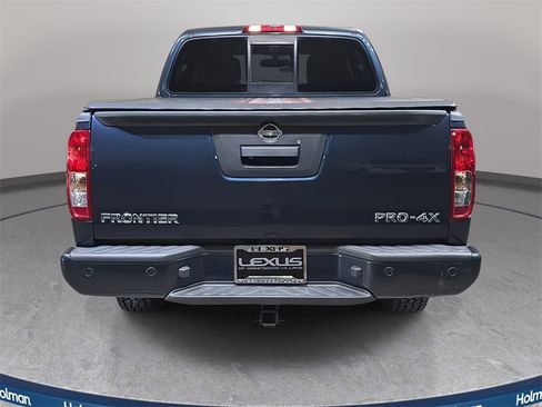Used 2014 Nissan Frontier PRO-4X image 7