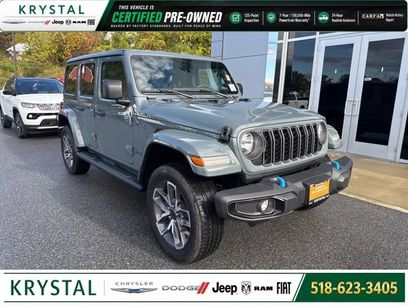 Used 2024 Jeep Wrangler Unlimited w/ Convenience Group