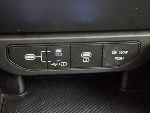 Used 2025 Kia K4 LXS image 26