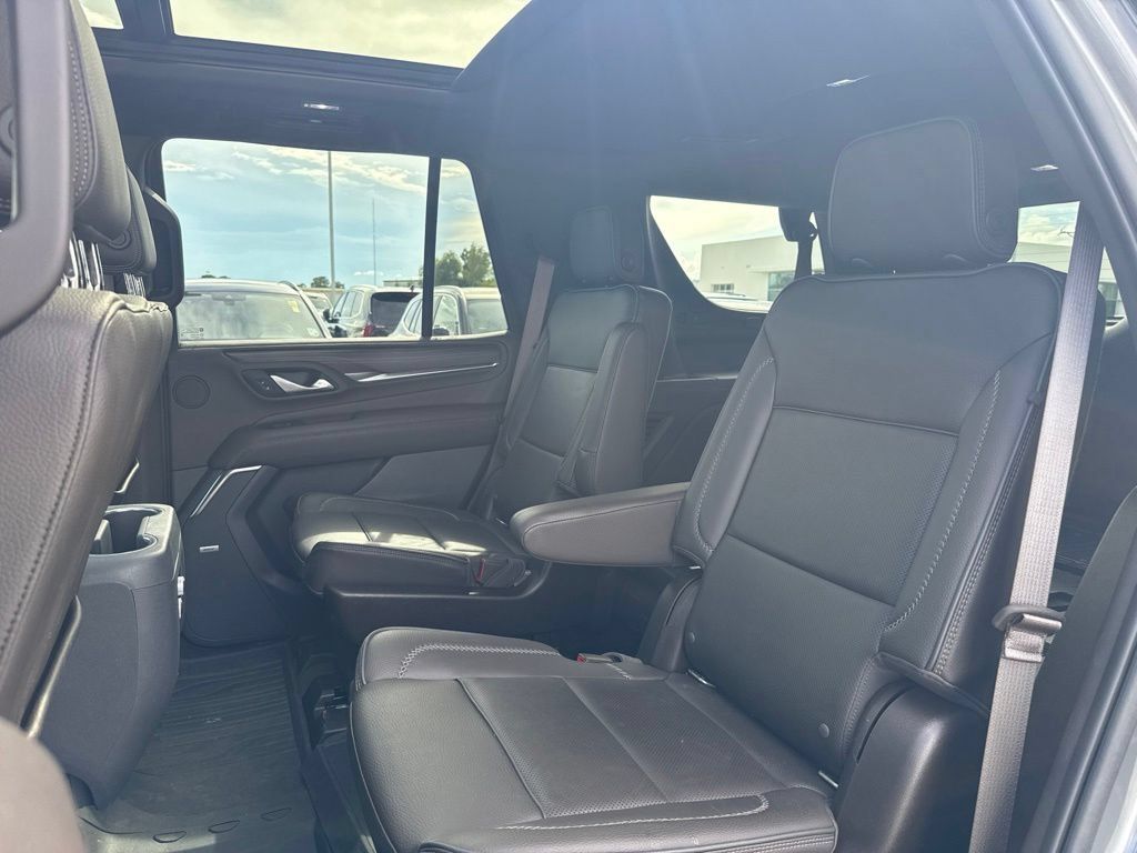 Used 2022 GMC Yukon Denali RWD image 23