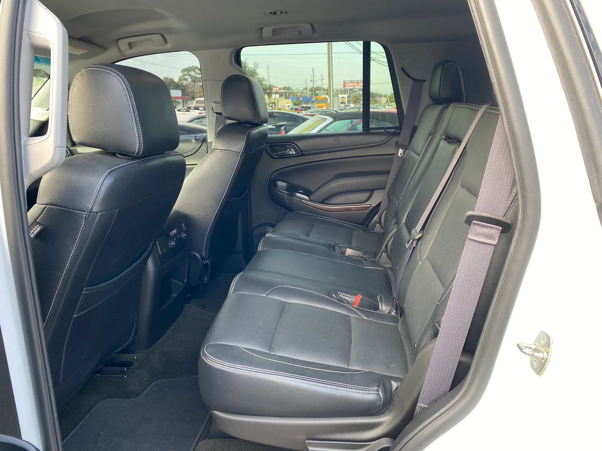 Used 2017 GMC Yukon SLE w/ Convenience Package RWD image 19