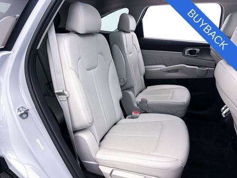 Used 2023 Kia Sorento SX AWD/4WD image 37