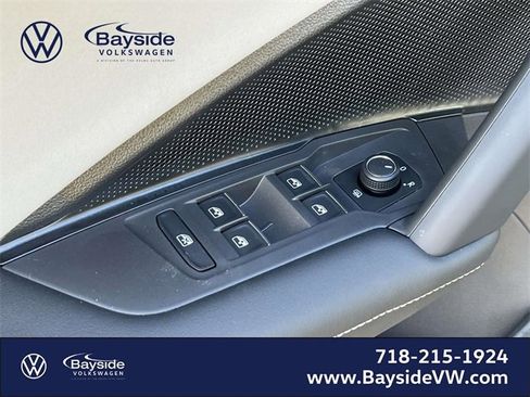 New 2026 Volkswagen Tiguan SE R-Line image 17