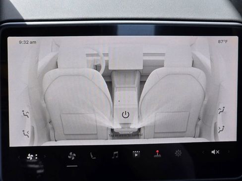Used 2024 Tesla Model 3 Long Range RWD image 24