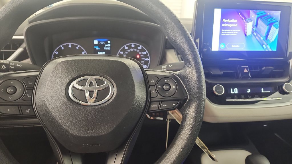 Used 2024 Toyota Corolla LE FWD image 17