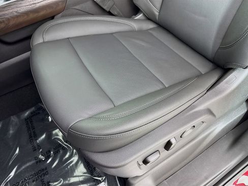 New 2026 GMC Sierra 1500 SLT w/ SLT Premium Plus Package image 19