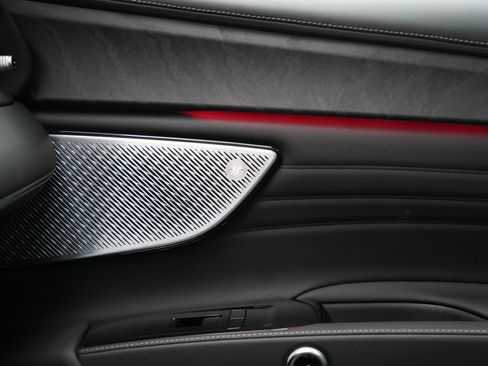 New 2025 Maserati Grecale Modena image 17