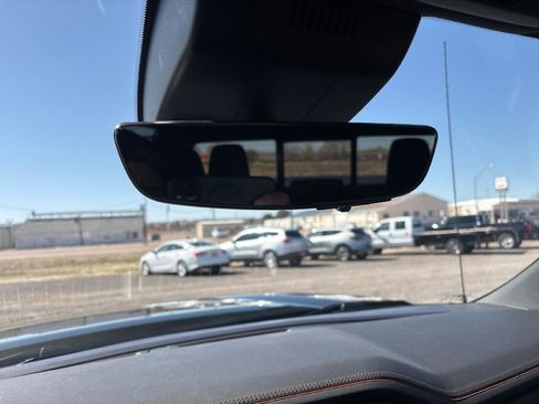 Used 2022 GMC Sierra 1500 AT4 w/ AT4 Premium Package image 29