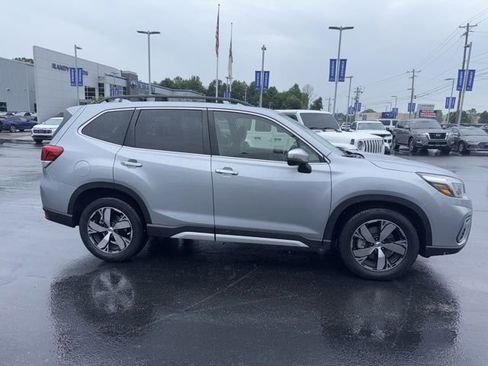 Used 2019 Subaru Forester Touring AWD/4WD image 3