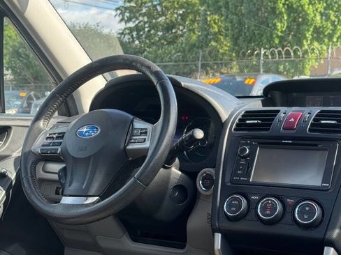 Used 2015 Subaru Forester 2.5i Touring w/ Eyesight & Navigation System AWD/4WD image 3
