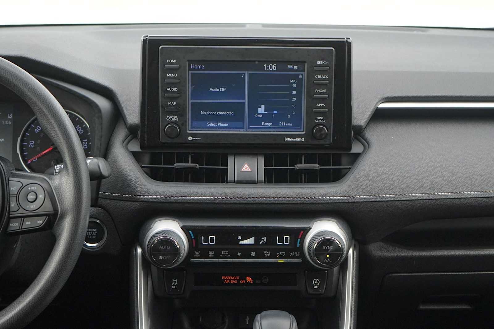 Used 2021 Toyota RAV4 XLE w/ Convenience Package FWD image 20
