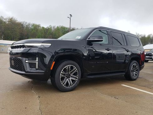 New 2026 Jeep Grand Wagoneer 4WD w/ Premium Group I image 8