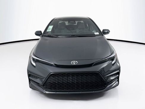 Certified 2025 Toyota Corolla SE w/ Convenience Package FWD image 4