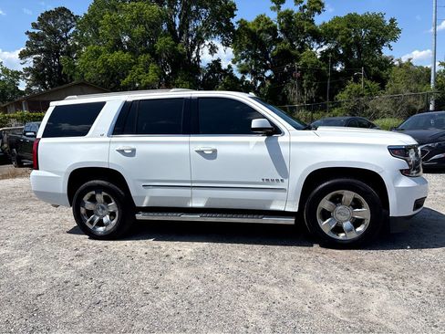 Used 2018 Chevrolet Tahoe LT w/ LT Signature Package image 24