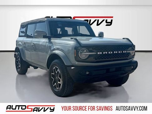 Used 2023 Ford Bronco Outer Banks AWD/4WD image 1