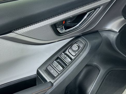 Used 2023 Subaru Crosstrek 2.5i Limited w/ Moonroof Package image 15