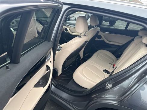 Used 2019 BMW X2 xDrive28i w/ Convenience Package AWD/4WD image 16