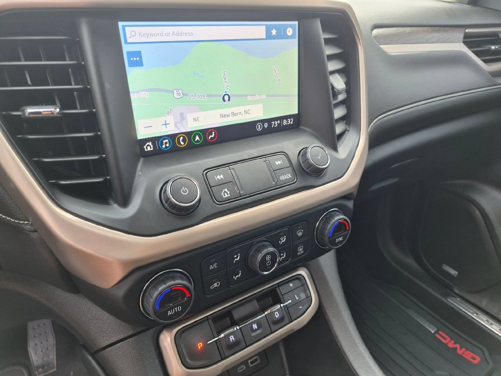 Used 2022 GMC Acadia Denali w/ Black Diamond Edition FWD image 17