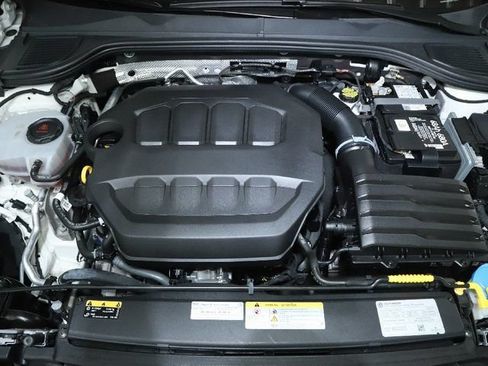 Certified 2024 Volkswagen GTI SE FWD image 33