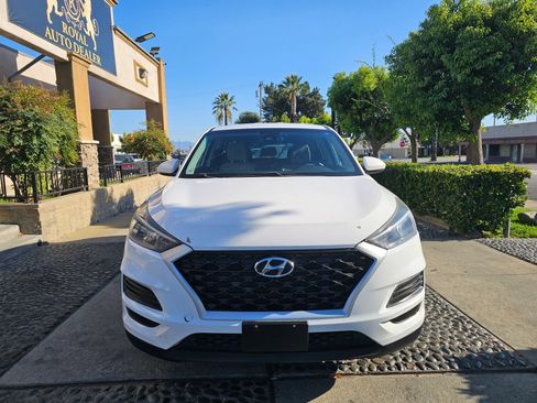 Used 2019 Hyundai Tucson SE AWD/4WD image 2