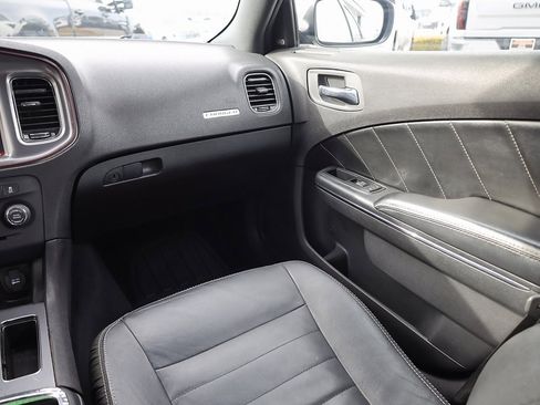 Used 2011 Dodge Charger R/T image 20