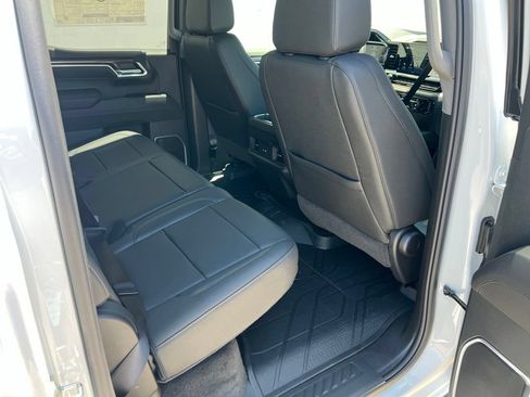 New 2026 Chevrolet Silverado 1500 RST w/ Dark Appearance Package AWD/4WD image 23