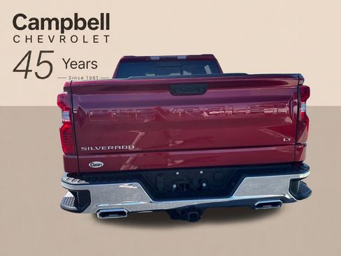 Used 2024 Chevrolet Silverado 1500 LT w/ Z71 Off-Road Package AWD/4WD image 9