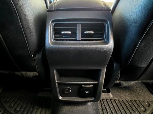 Used 2022 Ford Edge Titanium AWD/4WD image 64