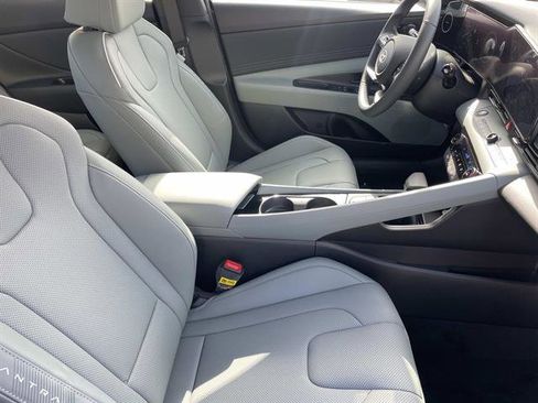 New 2026 Hyundai Elantra Limited FWD image 29