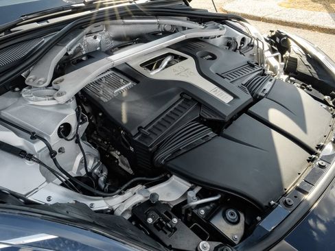 Used 2021 Aston Martin DBX AWD/4WD image 64