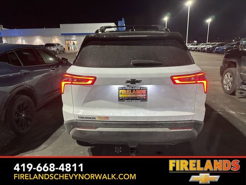 Used 2025 Chevrolet Equinox LT w/ Midnight Edition image 3