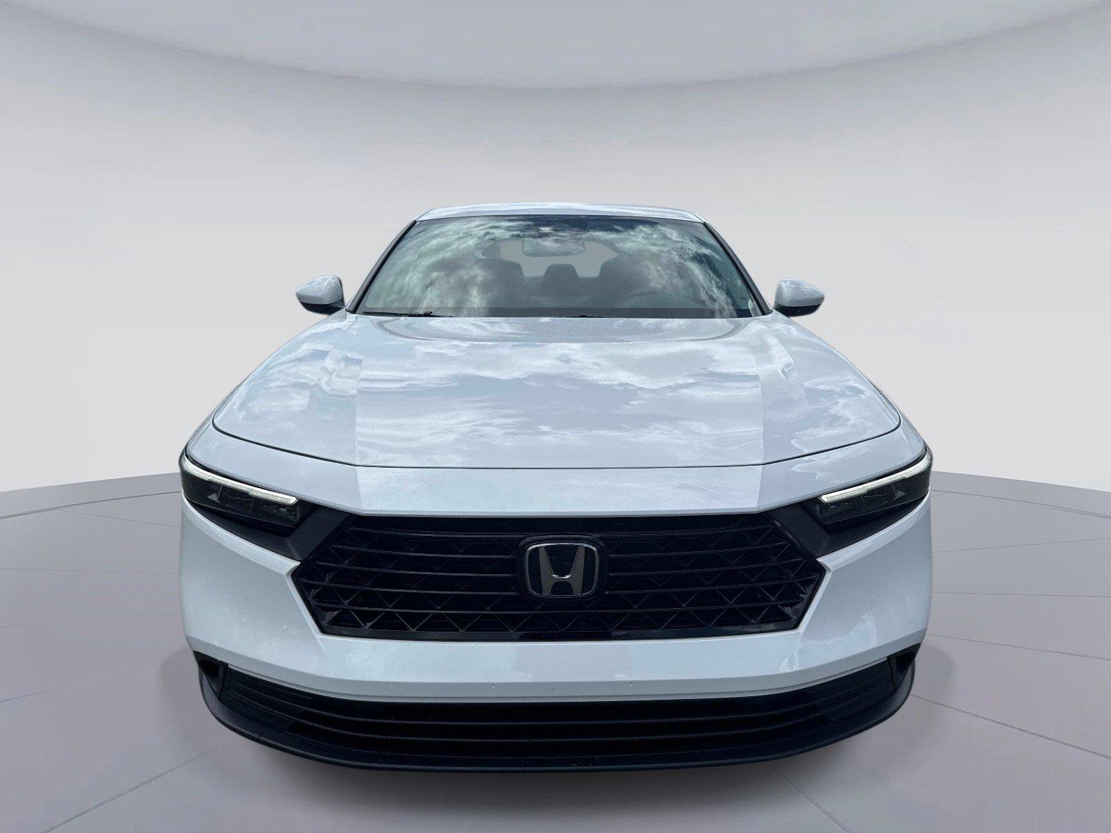 Certified 2025 Honda Accord LX image 9