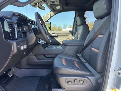 New 2026 GMC Sierra 2500 AT4 w/ AT4 Premium Plus Package image 16