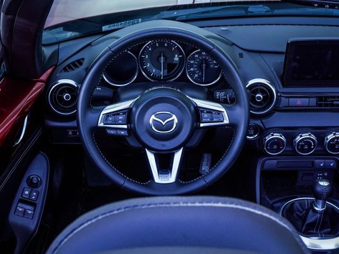 Used 2023 MAZDA MX-5 Miata Grand Touring image 13