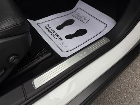 Used 2018 Volvo V90 T5 Cross Country w/ Convenience Package image 22