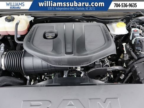 Used 2025 RAM 1500 Warlock AWD/4WD image 40
