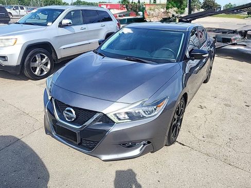 Used 2018 Nissan Maxima 3.5 SV FWD image 2