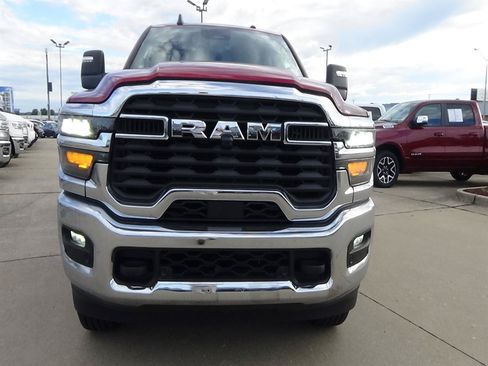 Used 2026 RAM 2500 Big Horn AWD/4WD image 4