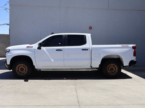 Used 2022 Chevrolet Silverado 1500 LT Trail Boss AWD/4WD image 2