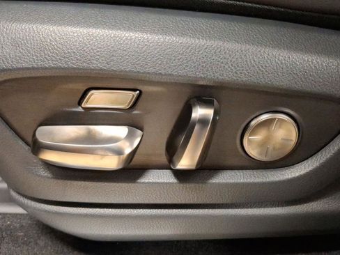 Used 2025 Lexus LX 700h Overtrail image 4