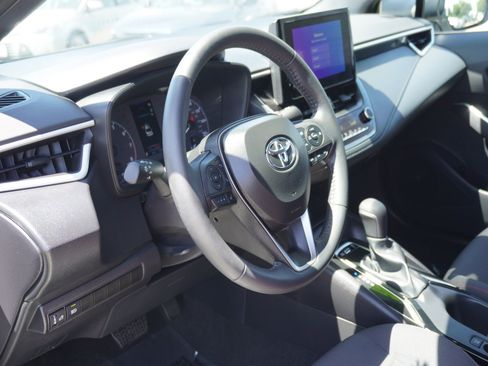 Used 2025 Toyota Corolla SE FWD image 18